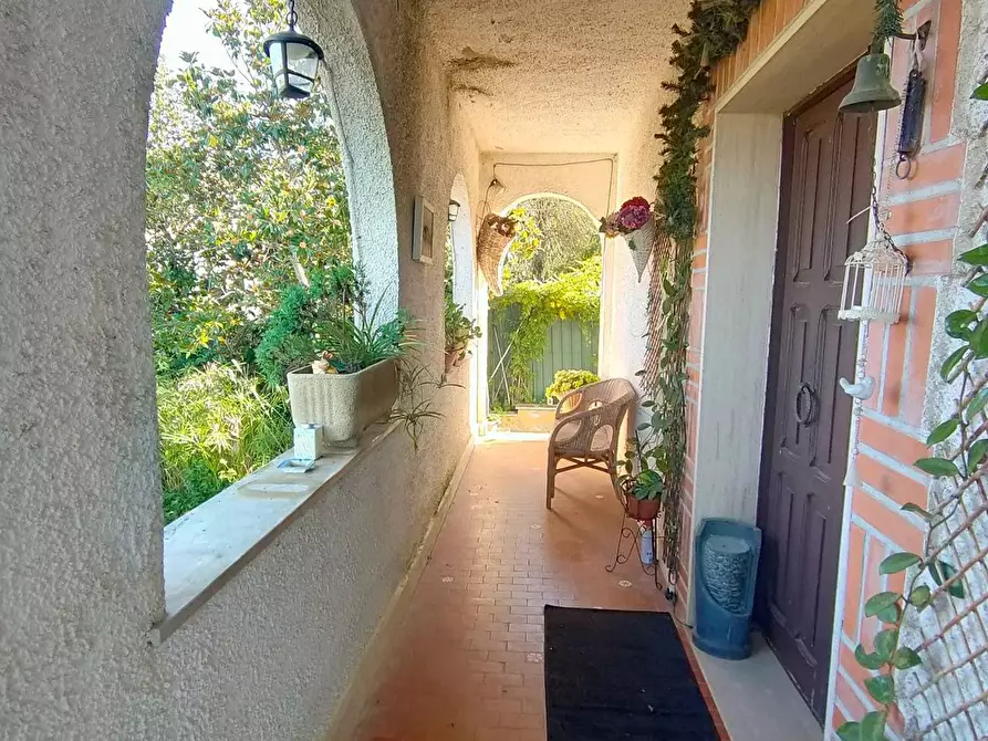 Immagine 4 di Villa in vendita  in strada colle pedeschiavo a Palombara Sabina