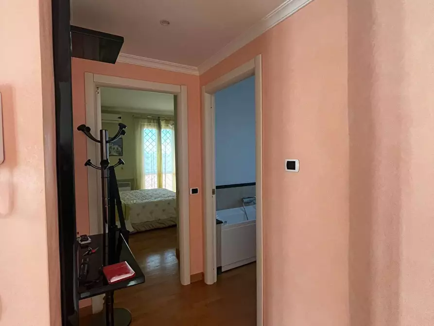 Immagine 15 di Appartamento in vendita  in via monte terminillo a Monterotondo