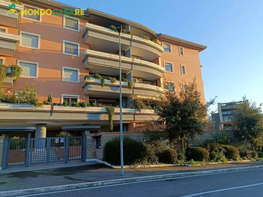 Immagine 2 di Appartamento in vendita  in Via Maremma a Roma