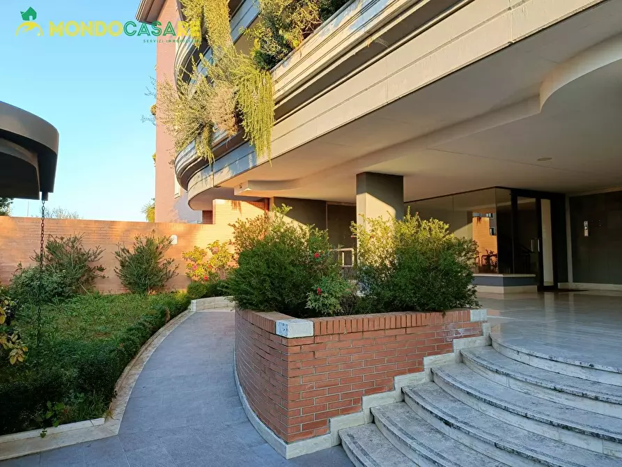 Immagine 6 di Appartamento in vendita  in Via Maremma a Roma