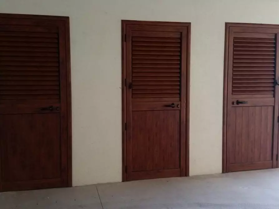 Immagine 27 di Appartamento in vendita  in via goceano a Olbia