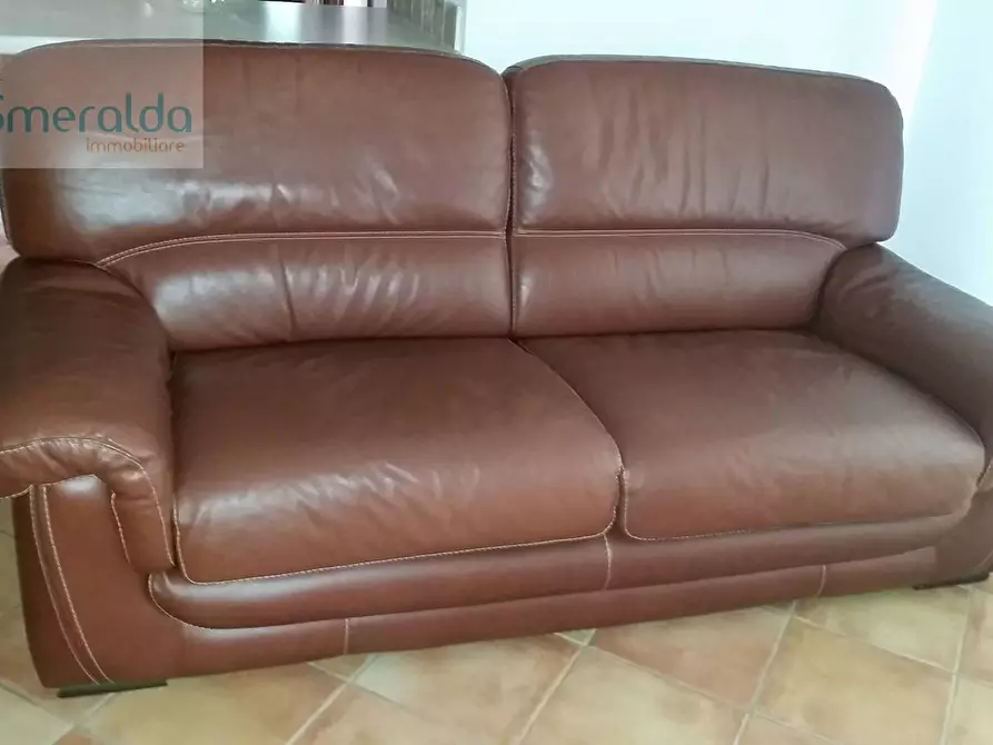 Immagine 6 di Appartamento in vendita  in via goceano a Olbia