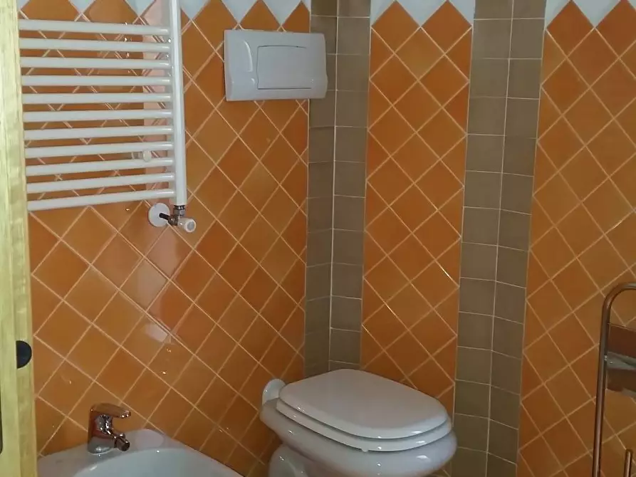 Immagine 29 di Appartamento in vendita  in via goceano a Olbia