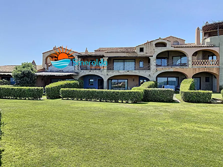 Immagine 26 di Appartamento in affitto  a Arzachena