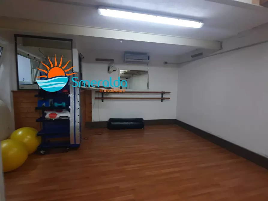 Immagine 24 di Locale commerciale in vendita  in Via Petra Bianca angolo vi Asinara a Trinità D'agultu E Vignola