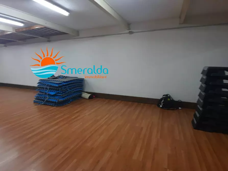 Immagine 27 di Locale commerciale in vendita  in Via Petra Bianca angolo vi Asinara a Trinità D'agultu E Vignola