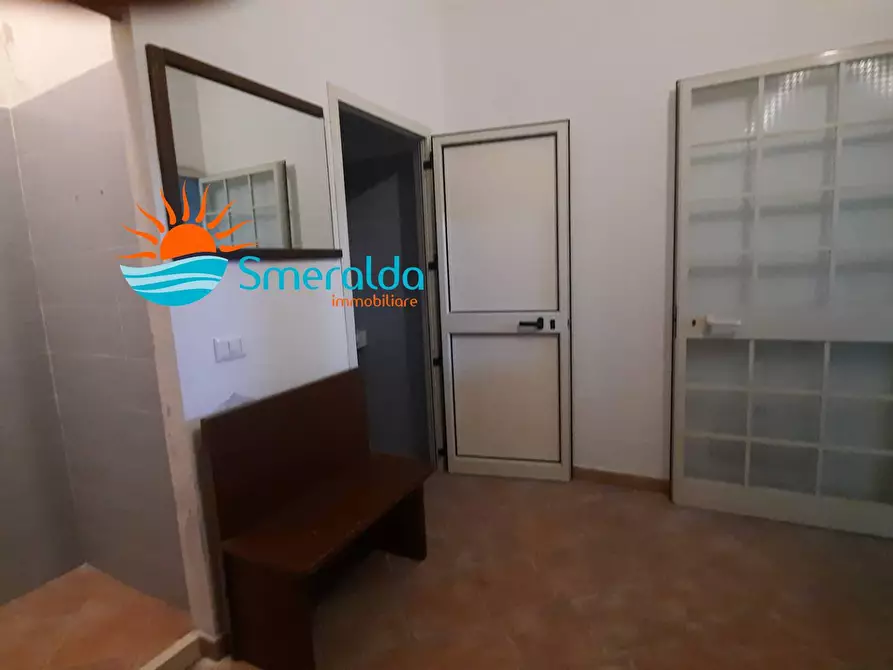 Immagine 29 di Locale commerciale in vendita  in Via Petra Bianca angolo vi Asinara a Trinità D'agultu E Vignola