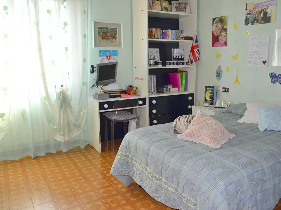 Immagine 14 di Villa in vendita  in via bustigatti a Capriate San Gervasio