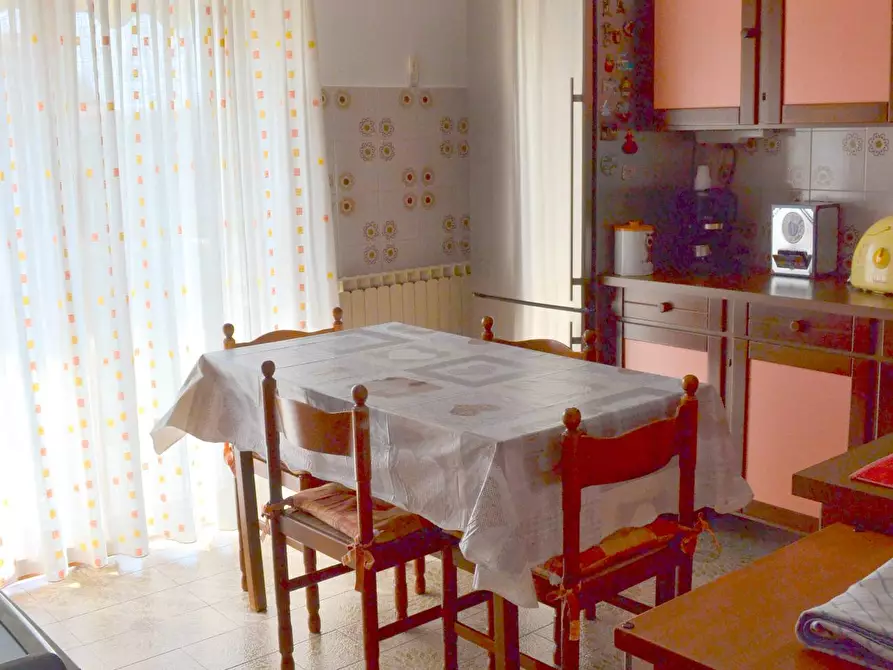 Immagine 19 di Villa in vendita  in via bustigatti a Capriate San Gervasio