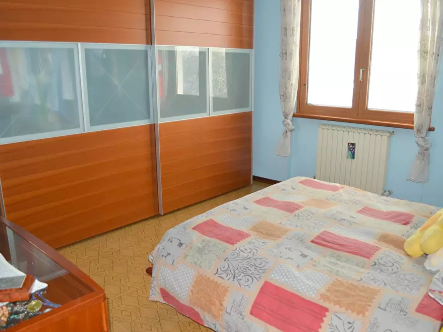 Immagine 25 di Villa in vendita  in via bustigatti a Capriate San Gervasio