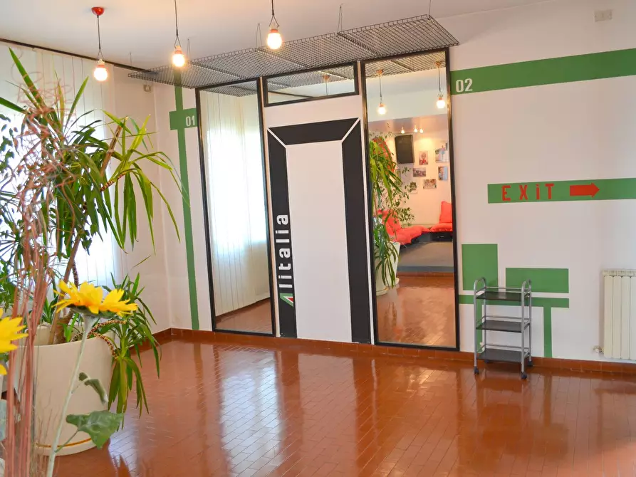 Immagine 27 di Villa in vendita  in via bustigatti a Capriate San Gervasio