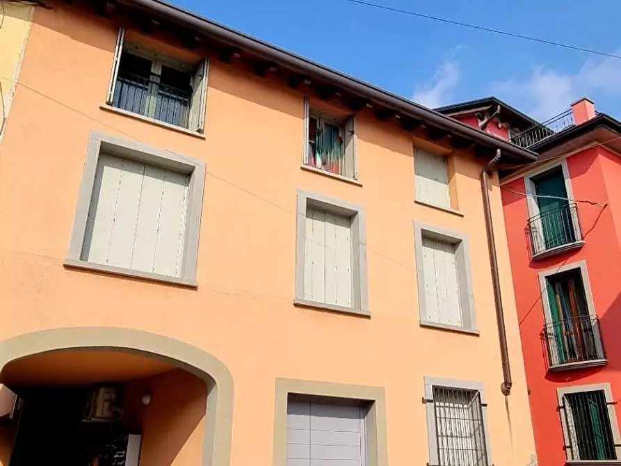 Immagine 25 di Ufficio in vendita  in piazza vittoria a Capriate San Gervasio