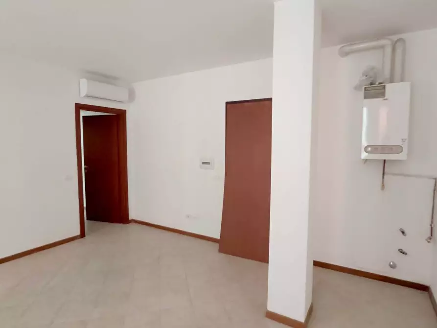 Immagine 21 di Appartamento in vendita  in piazza vittoria a Capriate San Gervasio