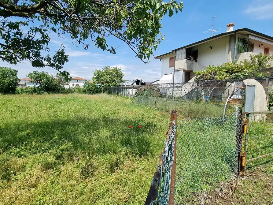 Immagine 11 di Terreno residenziale in vendita  in via buonarrotti a Osio Sopra
