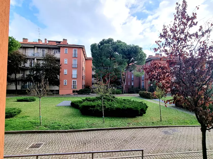 Immagine 10 di Appartamento in vendita  in via silvio pellico a Trezzo Sull'adda