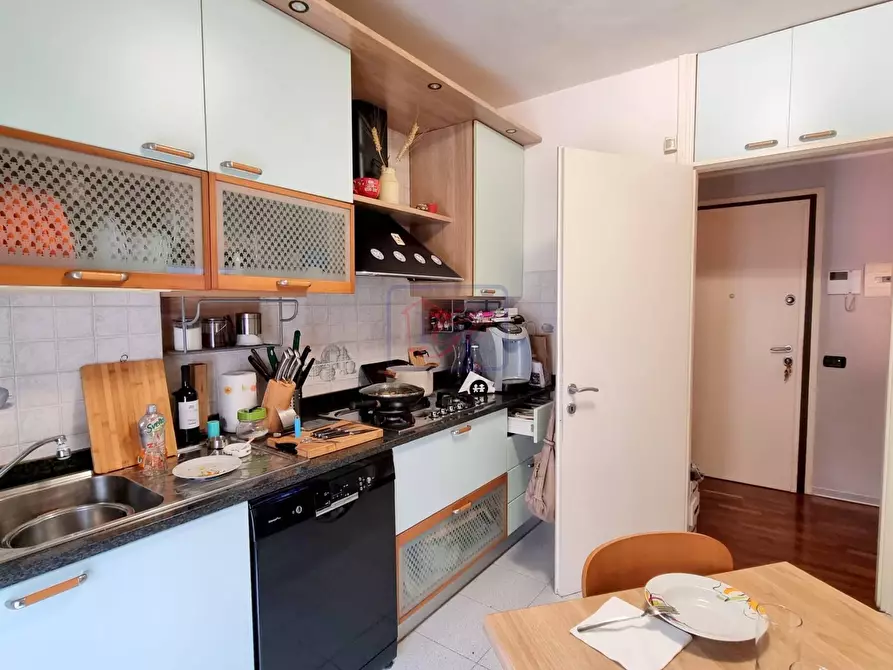 Immagine 7 di Appartamento in vendita  in via silvio pellico a Trezzo Sull'adda