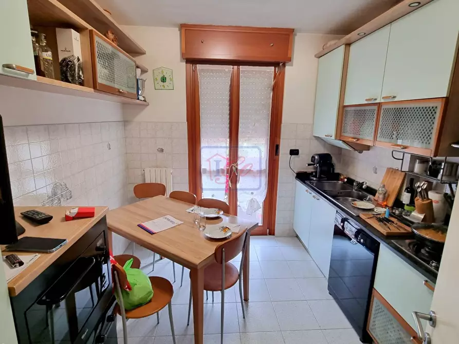 Immagine 6 di Appartamento in vendita  in via silvio pellico a Trezzo Sull'adda