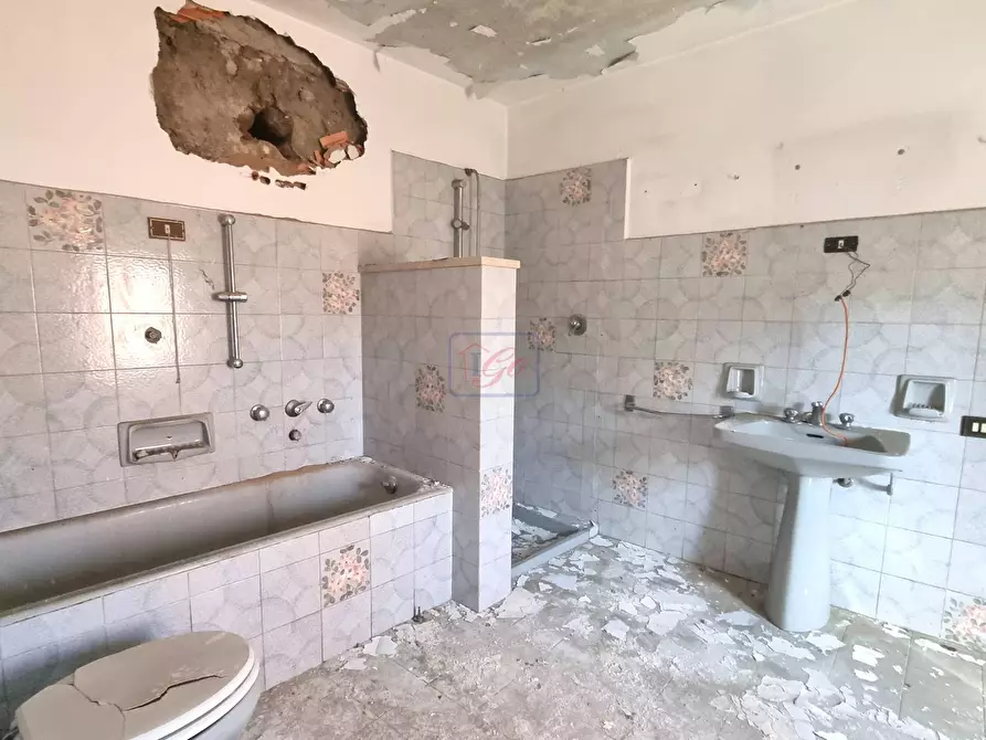 Immagine 10 di Casa semindipendente in vendita  in Via conciliazione a Bottanuco