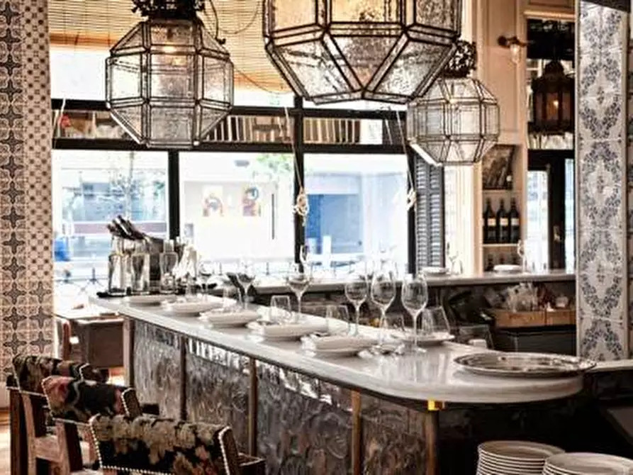 Immagine 2 di Locale commerciale in vendita  in via milano a Cassano D'adda