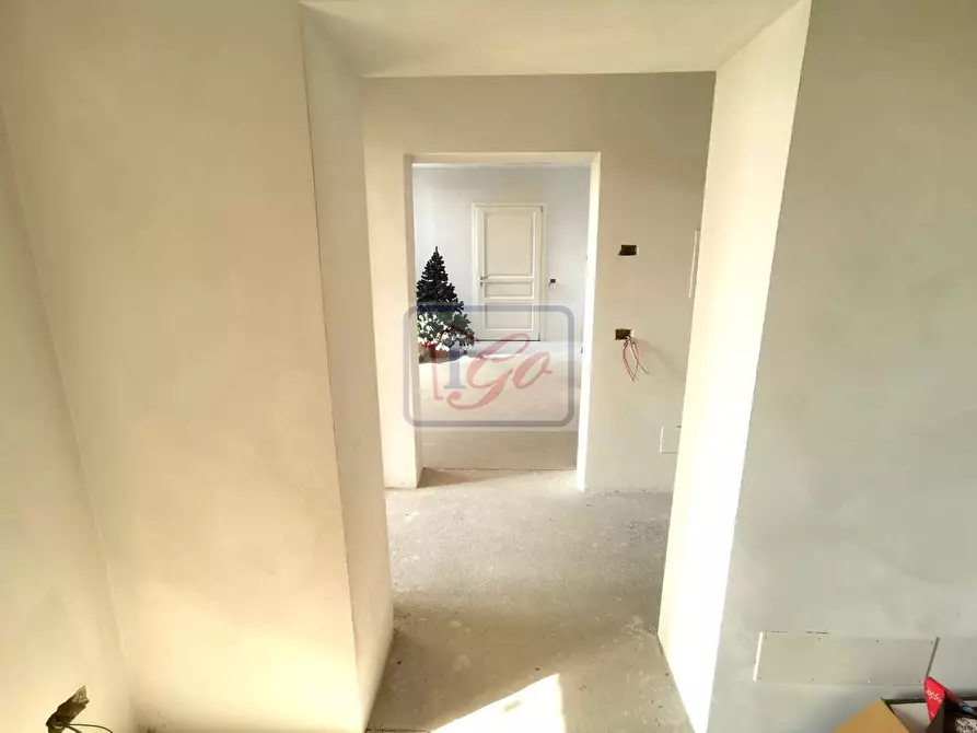 Immagine 21 di Villa in vendita  in Via Roma a Capriate San Gervasio