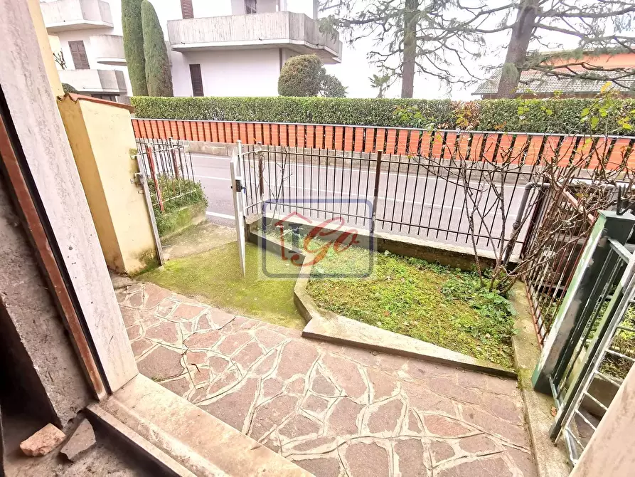 Immagine 1 di Appartamento in vendita  in Via Puccini a Pontirolo Nuovo