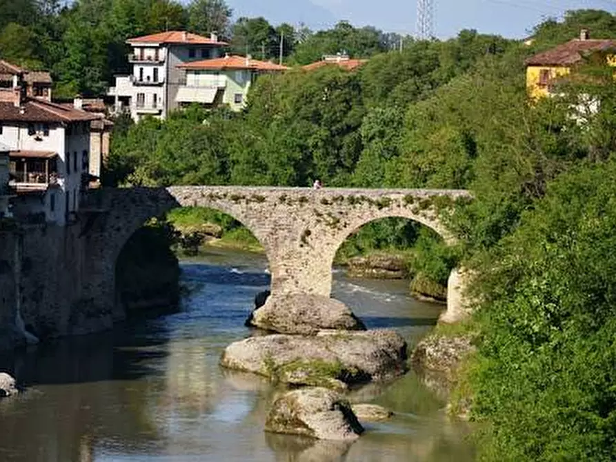 Immagine 11 di Palazzo in vendita  in Via Cialdini a Brembate