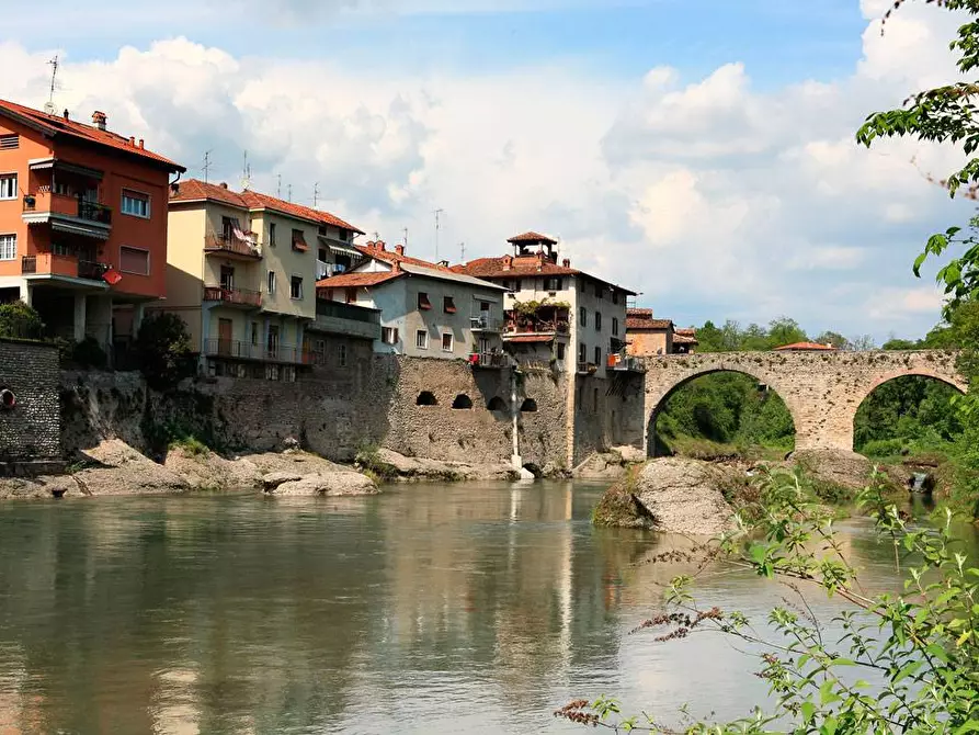 Immagine 14 di Palazzo in vendita  in Via Cialdini a Brembate