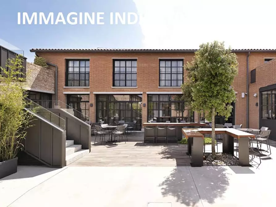 Immagine 5 di Palazzo in vendita  in Via Cialdini a Brembate