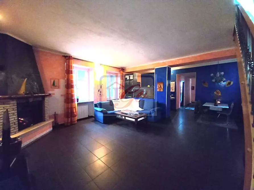 Immagine 1 di Appartamento in vendita  in Via Roma a Aicurzio