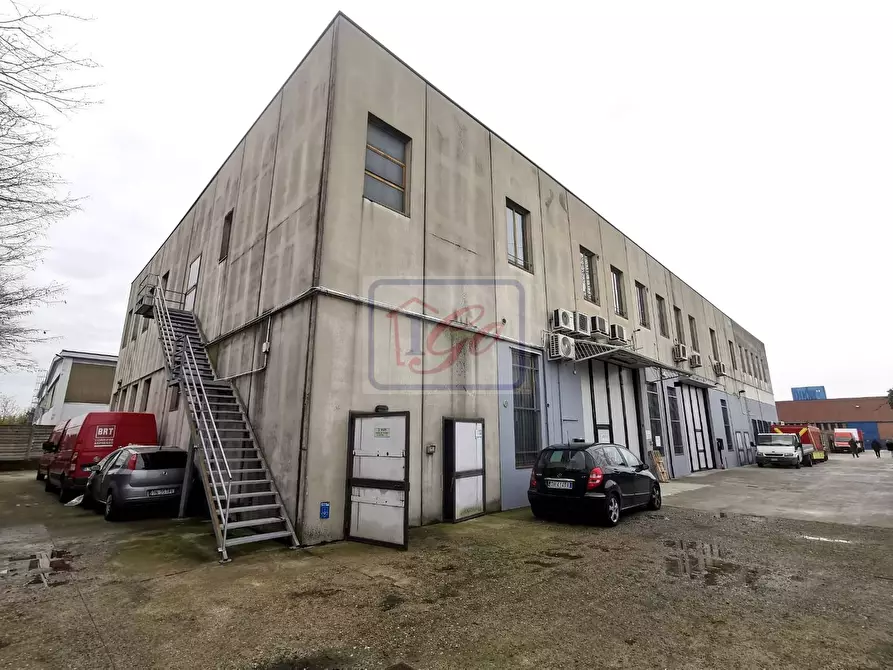 Immagine 21 di Capannone industriale in vendita  in Via Giuseppe di Vittorio a Trezzo Sull'adda