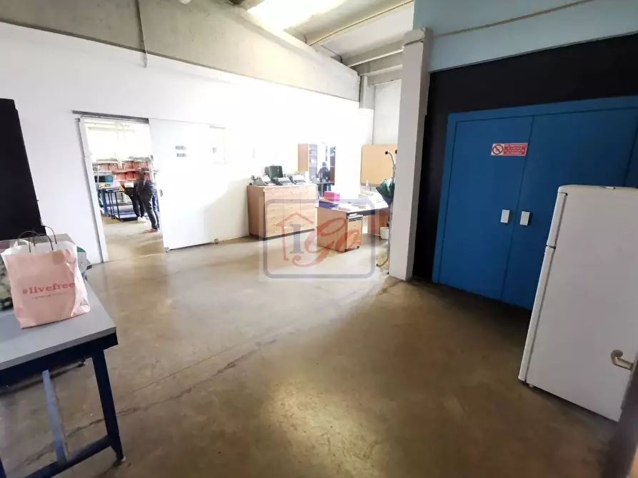 Immagine 4 di Capannone industriale in vendita  in Via Giuseppe di Vittorio a Trezzo Sull'adda