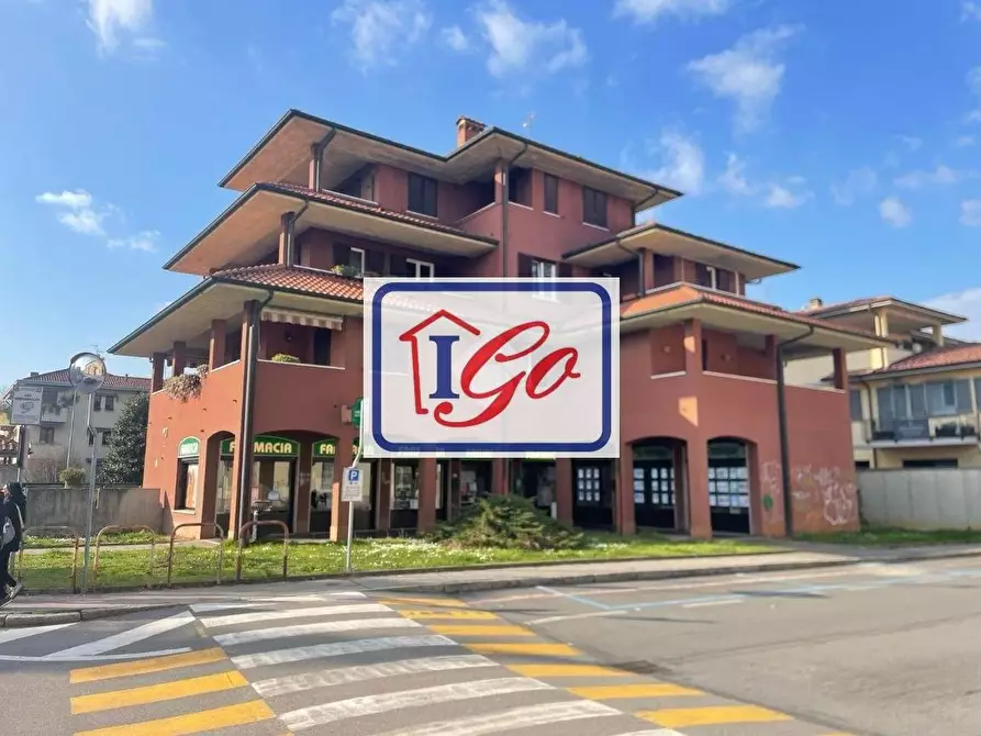 Immagine 30 di Attico in vendita  in Via roma a Inzago