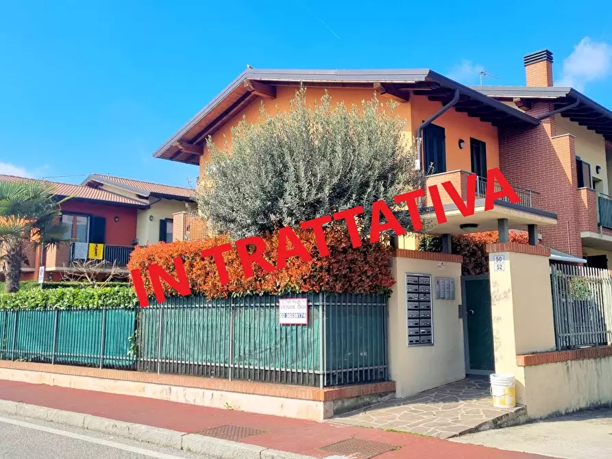 Immagine 1 di Appartamento in vendita  in Via Generale Carlo Alberto a Capriate San Gervasio