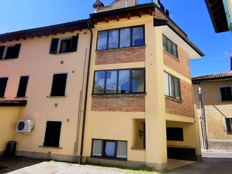 Immagine 1 di Appartamento in vendita  in Via Praga a Capriate San Gervasio