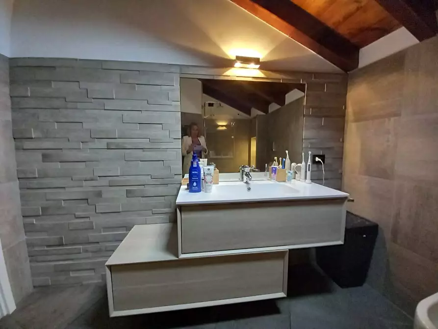 Immagine 29 di Villa in vendita  in va san francesco a Busnago