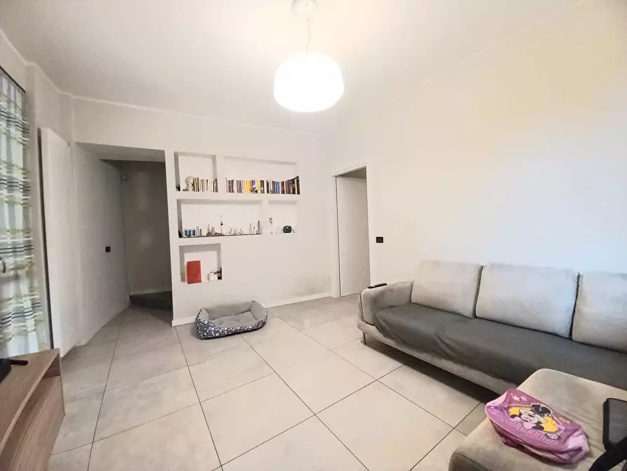 Immagine 11 di Villa in vendita  in va san francesco a Busnago