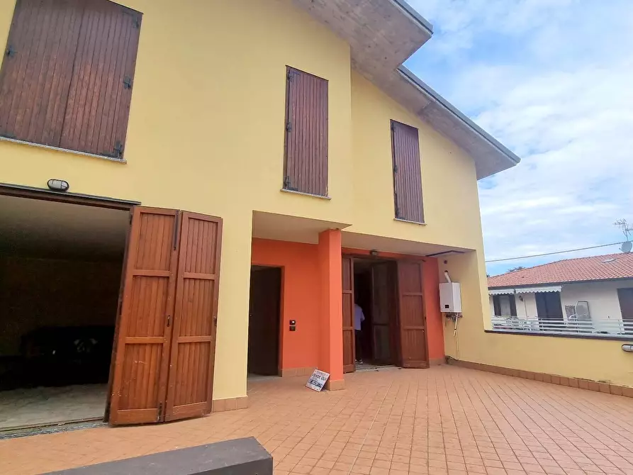 Immagine 27 di Appartamento in vendita  in via valtrighe a Terno D'isola