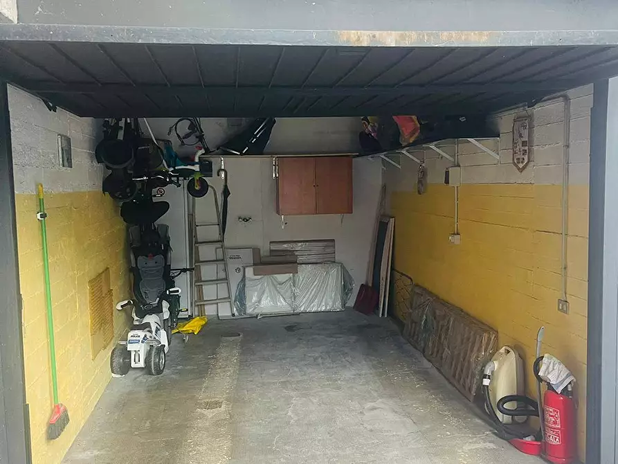 Immagine 20 di Appartamento in vendita  in via grumasone a Alzano Lombardo