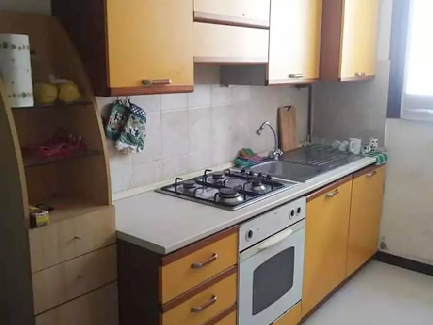 Immagine 10 di Appartamento in vendita  in piazza crivelli a Trezzo Sull'adda