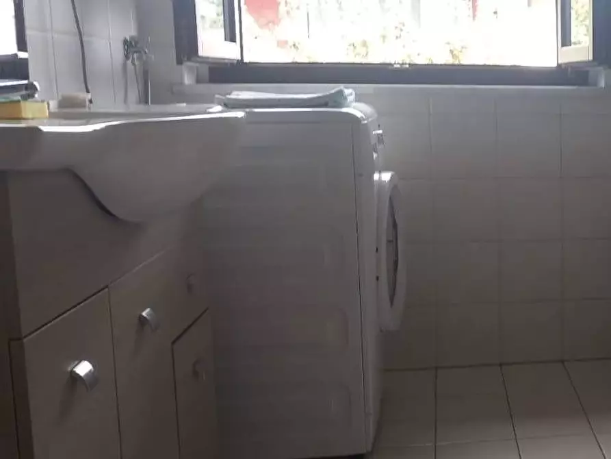 Immagine 6 di Appartamento in vendita  in via vittorio veneto a Bonate Sotto