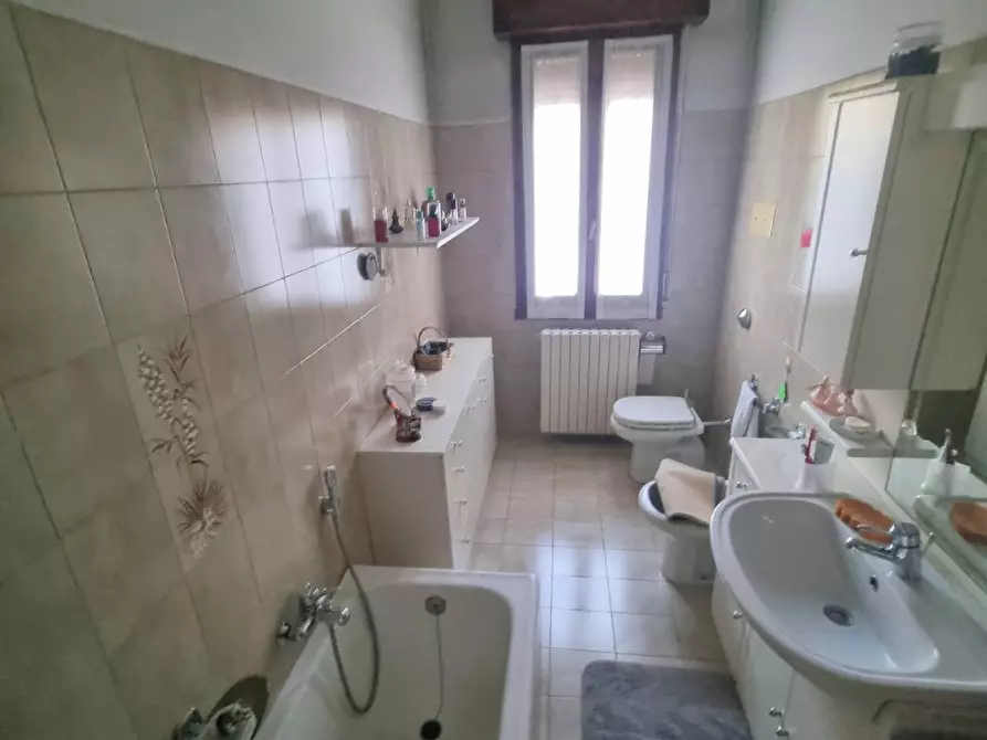 Immagine 24 di Appartamento in vendita  in via puccini a Ponte San Pietro