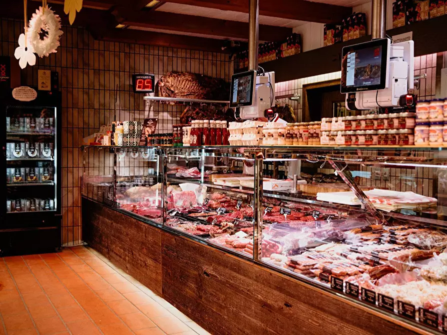 Immagine 3 di Negozio in vendita  in Via Roma a Grezzago