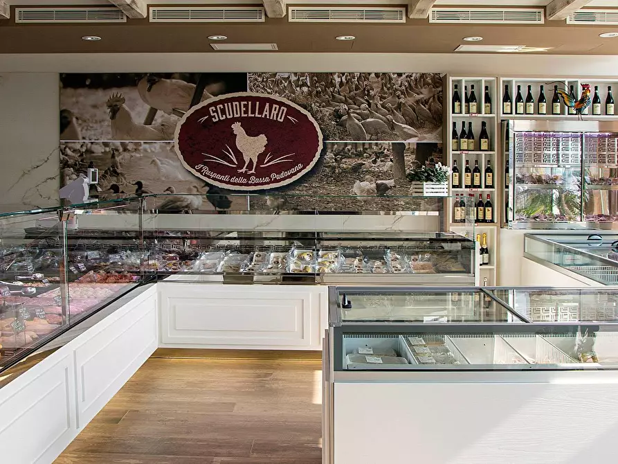 Immagine 4 di Negozio in vendita  in Via Roma a Grezzago