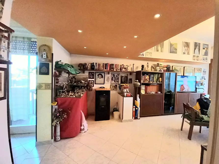Immagine 12 di Villa in vendita  a Capriate San Gervasio