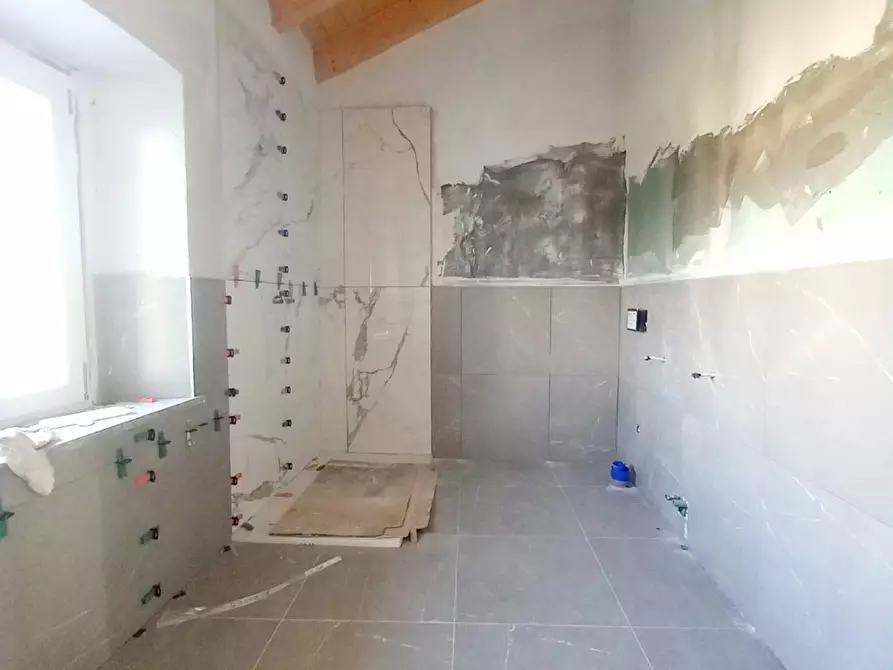 Immagine 6 di Appartamento in vendita  in bel gioioso a Busnago