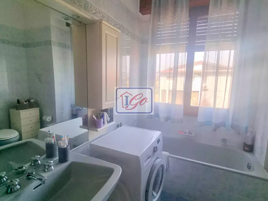 Immagine 27 di Villa in vendita  in via per grezzago a Vaprio D'adda