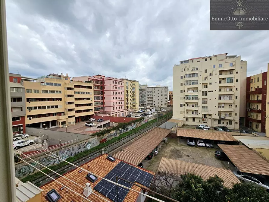 Immagine 1 di Appartamento in vendita  in via bellini a Cagliari