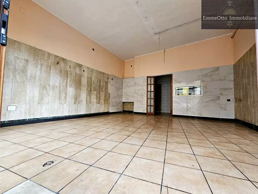 Immagine 3 di Locale commerciale in vendita  in via san Lorenzo a Monserrato