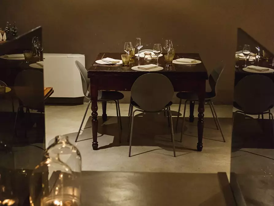 Immagine 2 di Locale commerciale in vendita  a Buti