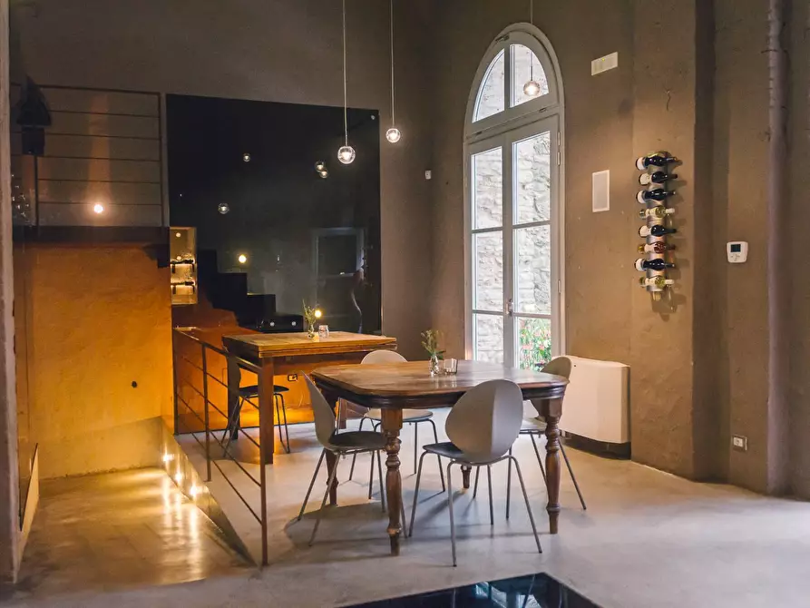 Immagine 4 di Locale commerciale in vendita  a Buti